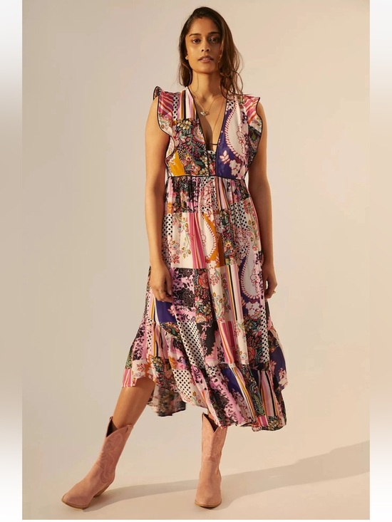 Anthropologie Dresses & Skirts - Anthropologie Ruffled Patchwork midi dress size 4